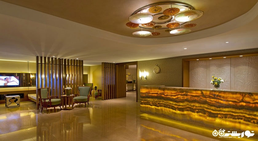 میز پذیرش مرکز سلامتی و اسپا